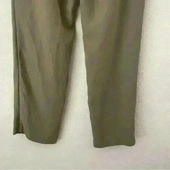 Forever21 Contemporary Pleated Pants - Picture 5 of 9